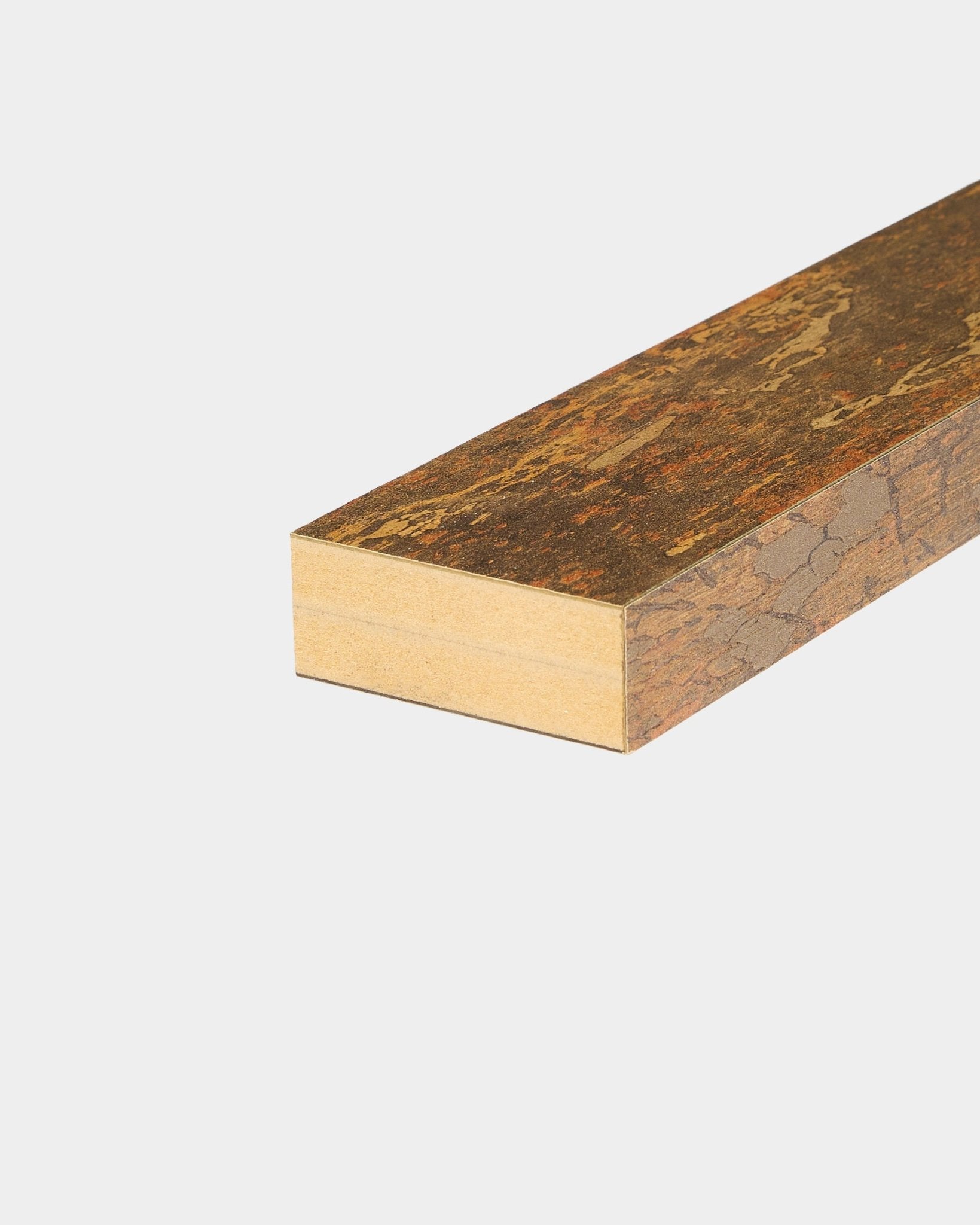 Lamelle d’extrémité WoodUpp Akupanel finition Oxide Copper, largeur 6,7 cm, conçue pour une installation sans raccord de Panneau acoustique ou de mur à lattes sur toute surface.